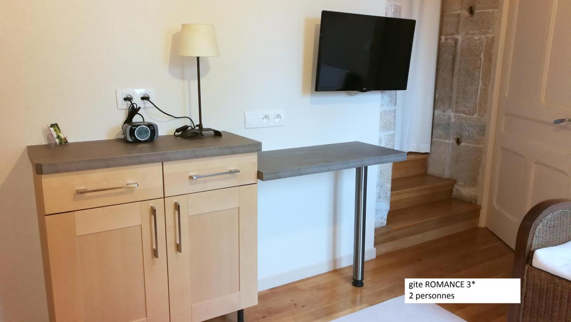 Le Cadran Solaire Romance Classe 3 Etoiles Et 3 Cles Sancey Ngoại thất bức ảnh